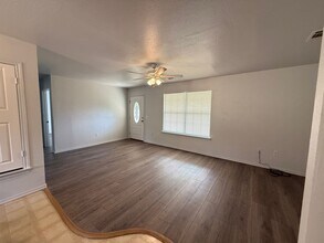1010 Vance in Hughes Springs, TX - Foto de edificio - Building Photo