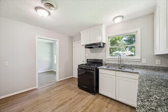 1108 Orange St in La Marque, TX - Building Photo - Building Photo