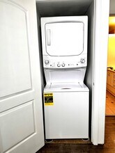 2845 Nugget Ln, Unit 2 Bedroom Apartment in Anchorage, AK - Building Photo - Building Photo