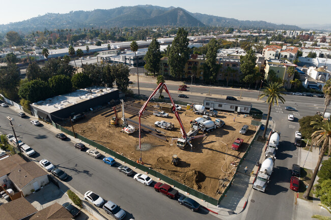 1838 S Brand Blvd in Glendale, CA - Building Photo - Building Photo