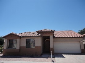 8953 E Capri Ave in Mesa, AZ - Building Photo