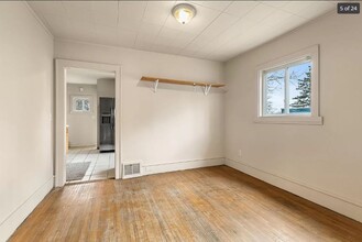 1014 8th Ave S in St. Cloud, MN - Building Photo - Building Photo