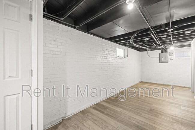 2816 N 19th Ave in Omaha, NE - Building Photo - Building Photo