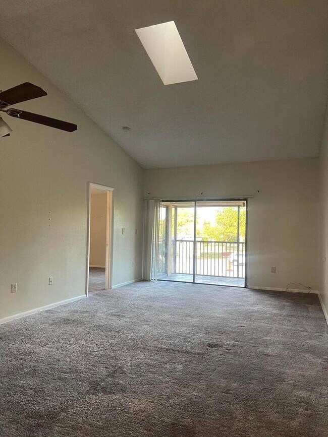 2295 SW 80th Terrace in Miramar, FL - Building Photo - Building Photo