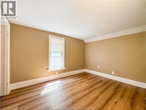 1351 Marentette Ave in Windsor, ON - Building Photo - Building Photo