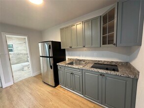 1429 SW 3rd St in Miami, FL - Building Photo - Building Photo