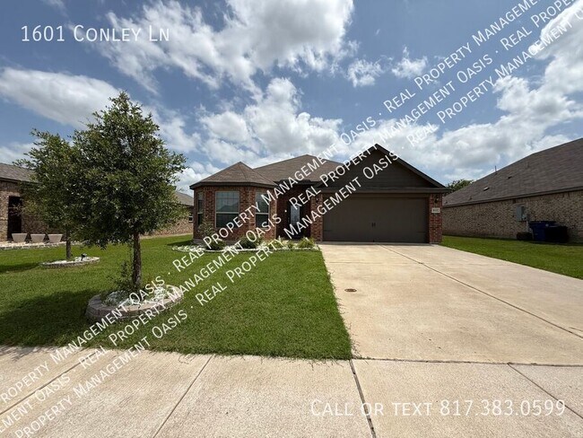 1601 Conley Ln in Crowley, TX - Building Photo - Building Photo