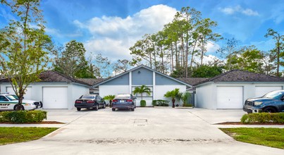 1577 Hawthorne Pl in Wellington, FL - Building Photo - Building Photo