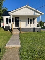 325 Pine St in Front Royal, VA - Building Photo