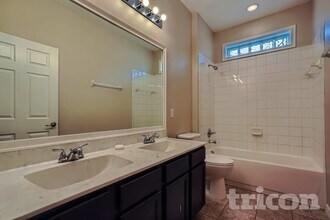 33931 Emerald Pond Loop in Leesburg, FL - Building Photo - Building Photo