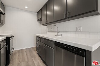 1457 Butler Ave in Los Angeles, CA - Building Photo - Building Photo