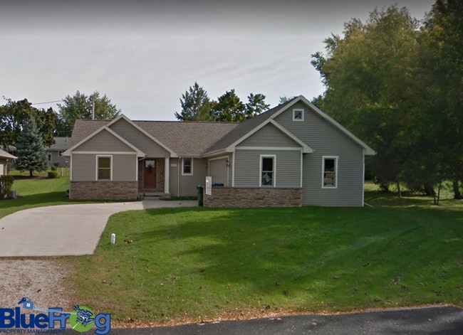 property at 3504 N Erin Dr