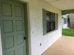 16 Farraday Ln in Palm Coast, FL - Building Photo - Building Photo
