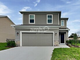 2518 Sunrise Ct in Tavares, FL - Building Photo