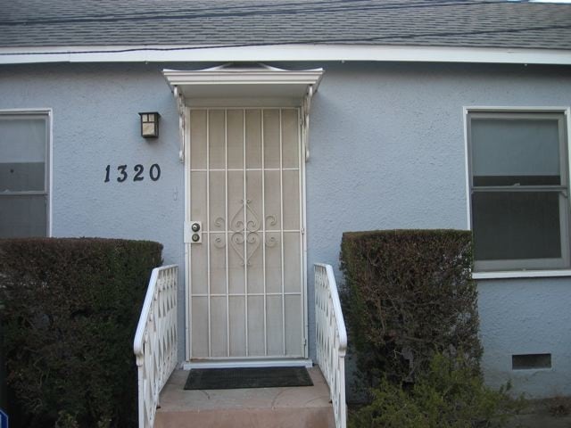 1320 S Genesee Ave in Los Angeles, CA - Building Photo