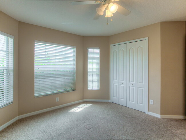 4253 Balmoral Ct in Wesley Chapel, FL - Building Photo - Building Photo