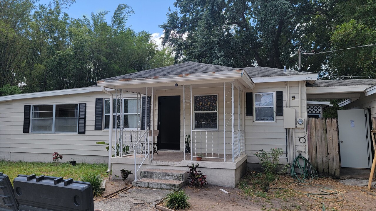 1132 Pine St in Orlando, FL - Foto de edificio