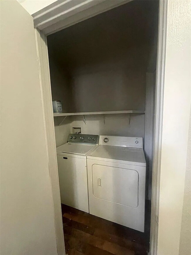 1108 W McCarty Ln in San Marcos, TX - Building Photo - Building Photo