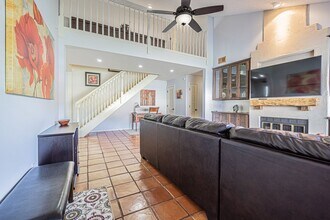 5427 Villa Deste Ct in Zephyrhills, FL - Building Photo - Building Photo