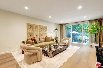 874 Hammond St in West Hollywood, CA - Building Photo - Building Photo