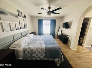 13 W Wickieup Ln in Phoenix, AZ - Building Photo - Building Photo