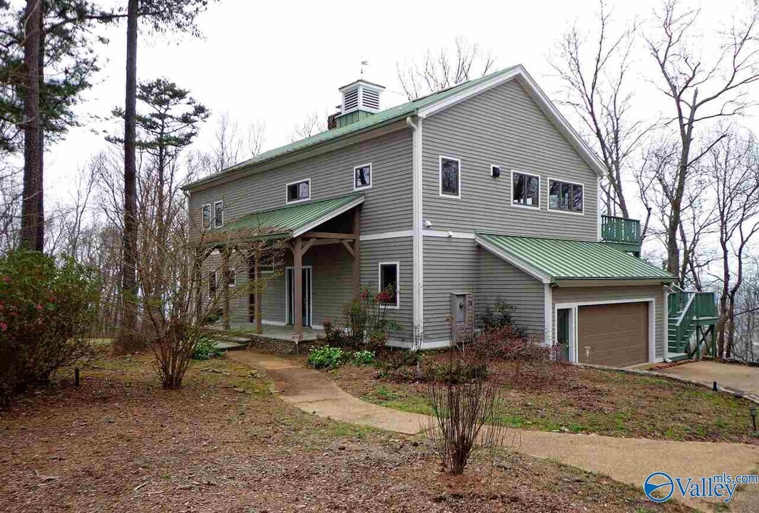 14076 Monte Vedra Rd SE in Huntsville, AL - Building Photo