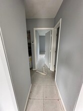 403 NW 32nd Ct, Unit 206 in Pompano Beach, FL - Foto de edificio - Building Photo