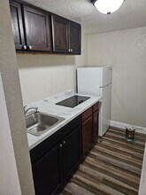 209 Mobile Pl in Brandon, FL - Building Photo - Building Photo