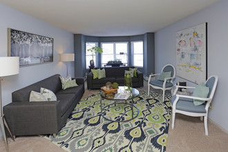 Lemay Lake Apartments in Eagan, MN - Foto de edificio - Interior Photo