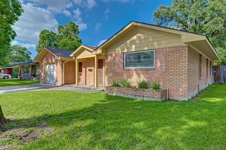 1214 Springrock Ln in Houston, TX - Building Photo - Building Photo