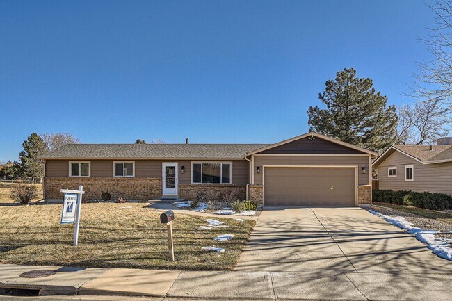 1370 Daphne St in Broomfield, CO - Building Photo - Building Photo