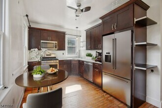 82 Park Pl in South Orange, NJ - Building Photo - Building Photo