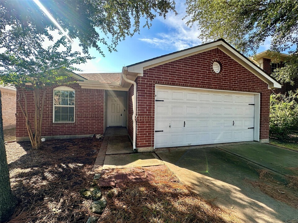 15631 Barber Grove Ln in Houston, TX - Building Photo