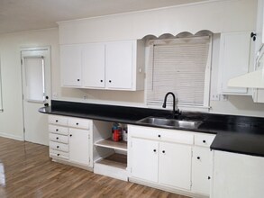 574 Daniel Cir in Jackson, MS - Foto de edificio - Building Photo