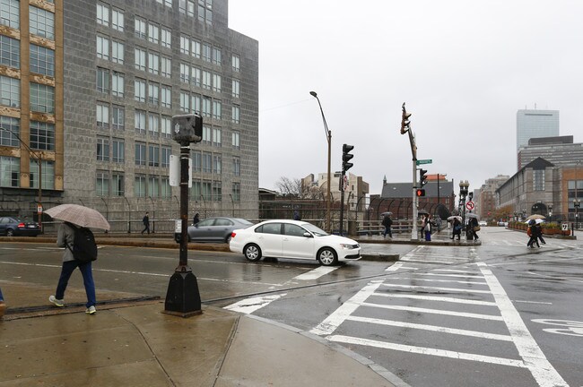 Mass Turnpike Air Rights Parcel 13 in Boston, MA - Foto de edificio - Building Photo