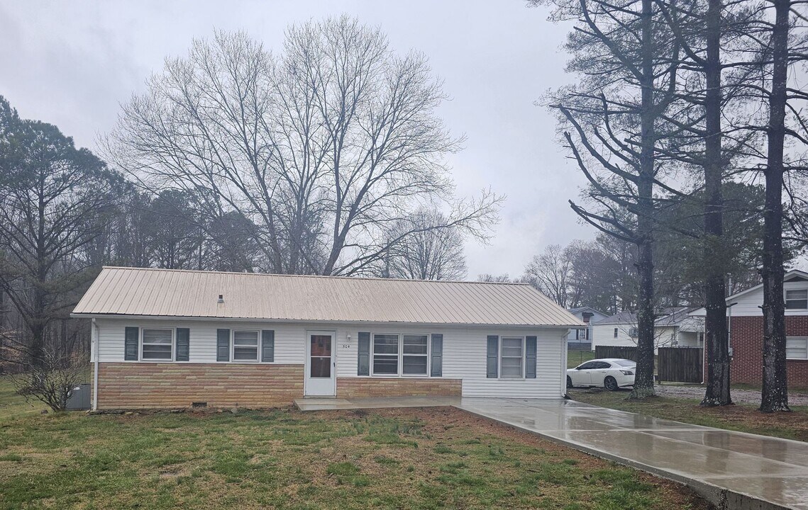 504 Casey St in Manchester, TN - Building Photo