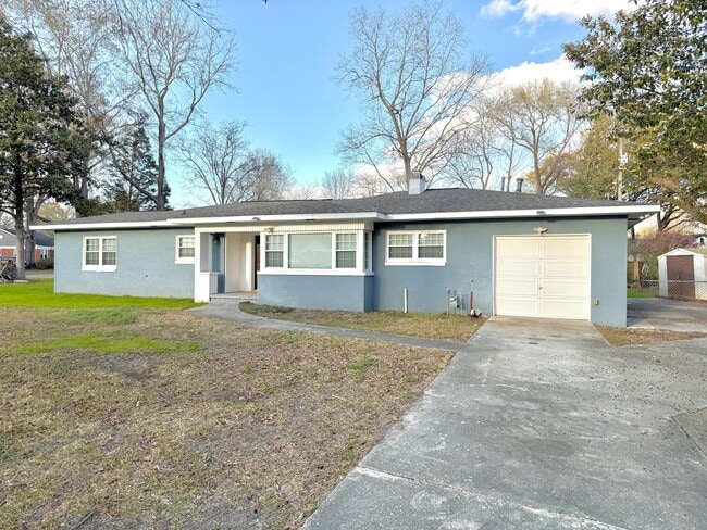 1216 Eastwood Ave in Hanahan, SC - Building Photo - Building Photo