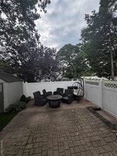 10 Lloyd St in Center Moriches, NY - Building Photo - Building Photo