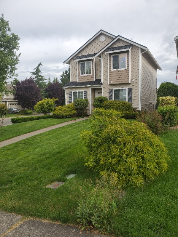 property at 17602 108th St Ct E