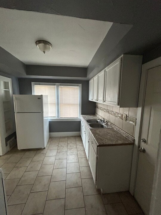 4720 Rockwood Rd in Garfield Heights, OH - Building Photo