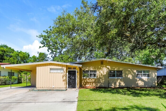 4022 Rodby Dr in Jacksonville, FL - Building Photo