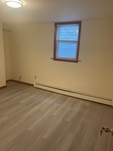 312 Cross St, Unit Floor 1 in Harrison, NJ - Foto de edificio - Building Photo