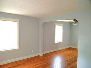 37 Walworth St, Unit 37 Walworth in Worcester, MA - Foto de edificio - Building Photo