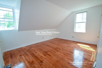 36 Cedar St, Unit 1 in Boston, MA - Building Photo - Building Photo