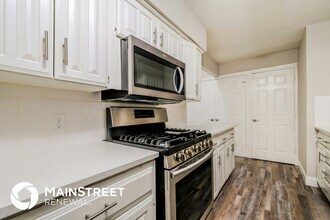 1811 Mimosa Ave in Plano, TX - Foto de edificio - Building Photo