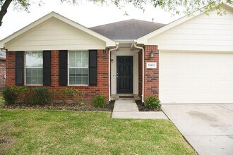 10011 NW Park Pl Dr in Houston, TX - Building Photo - Building Photo