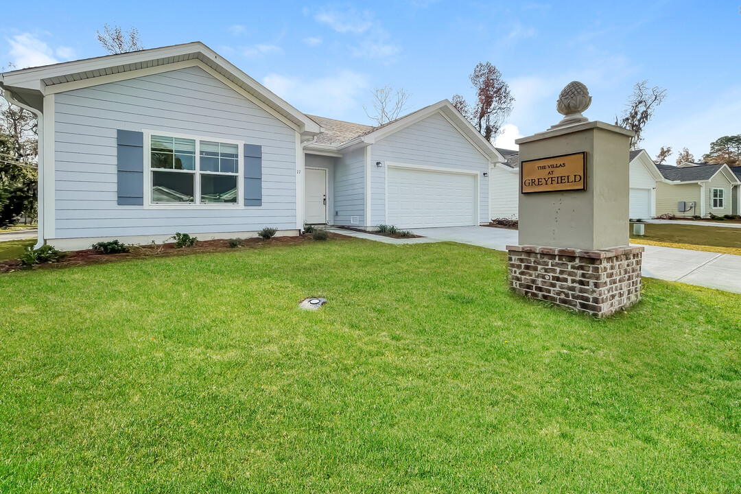 11 Greyfield Dr, Unit Townhome in Brunswick, GA - Foto de edificio