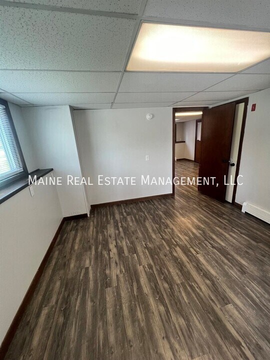 202 Main Rd in Holden, ME - Building Photo