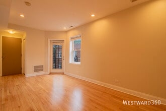 4334 N Sacramento Ave in Chicago, IL - Building Photo - Building Photo