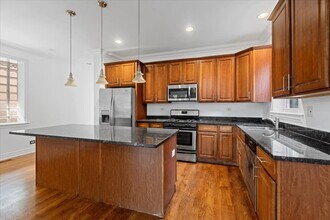 2018 W Chase Ave in Chicago, IL - Building Photo - Building Photo